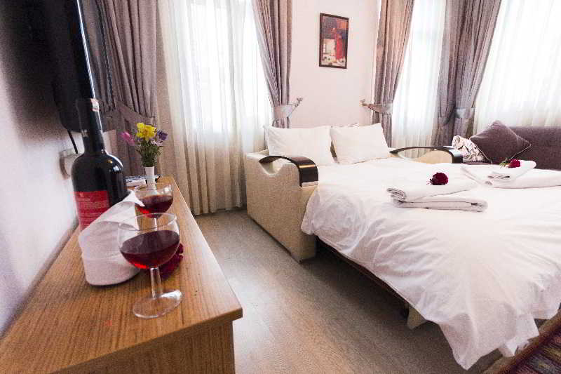 Feyza Apartments