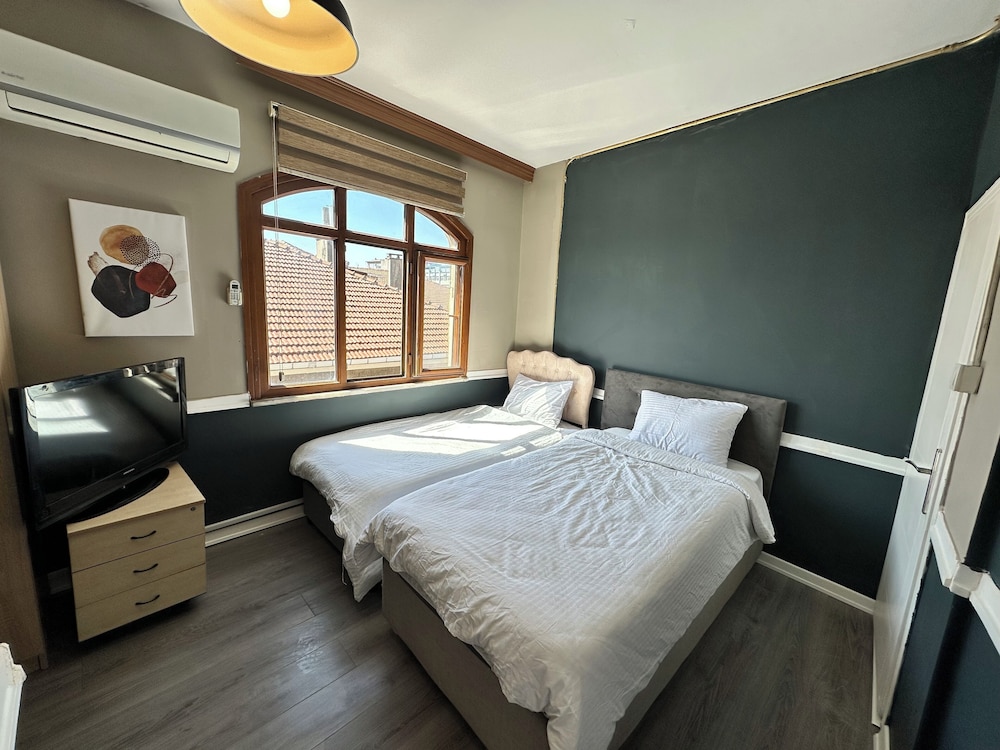 Port Suites Karakoy