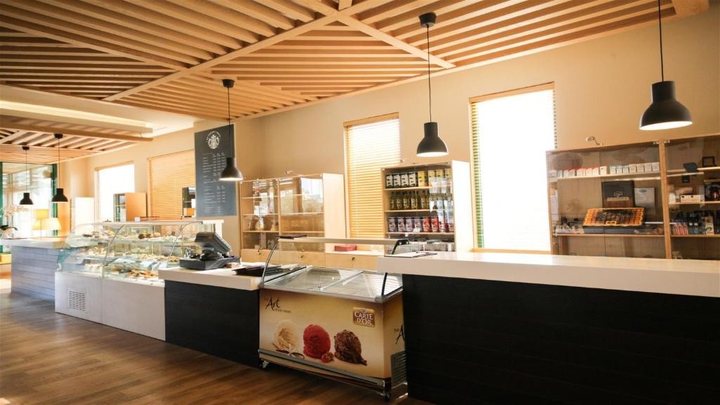 Adm Grand Hotel(also Known As Holiday Inn Istanbul Airport/nova Plaza Prime Hotel/sundance Hotel Istanbul)