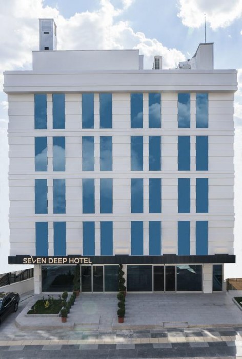 Seven Deep Hotel