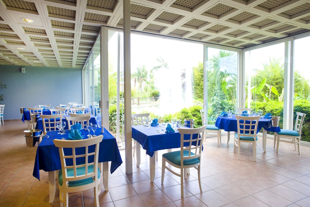 Presa Di Finica Hotel And Suites