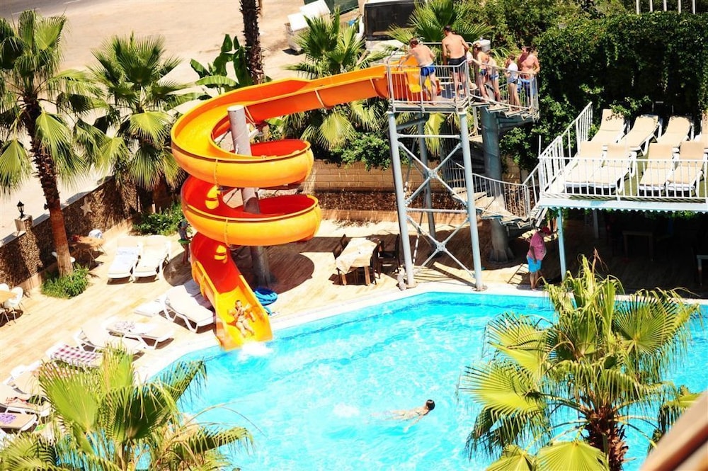 Armir Palace(27 Km Away From Antalya)