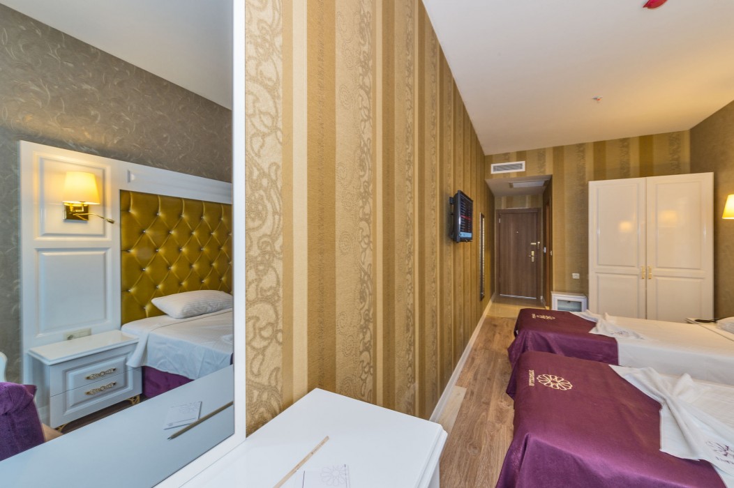 Harmony Hotel Merter (also Known As Harmony Hotel/ Interstellar Hotel) 14km Away From Istanbul Center