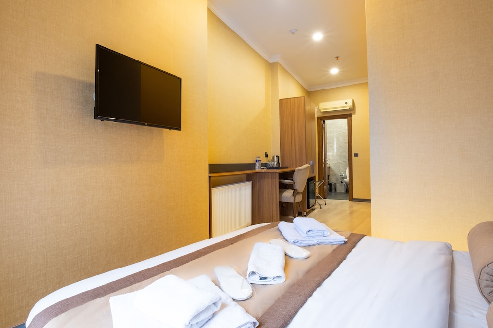 Orange Hotel