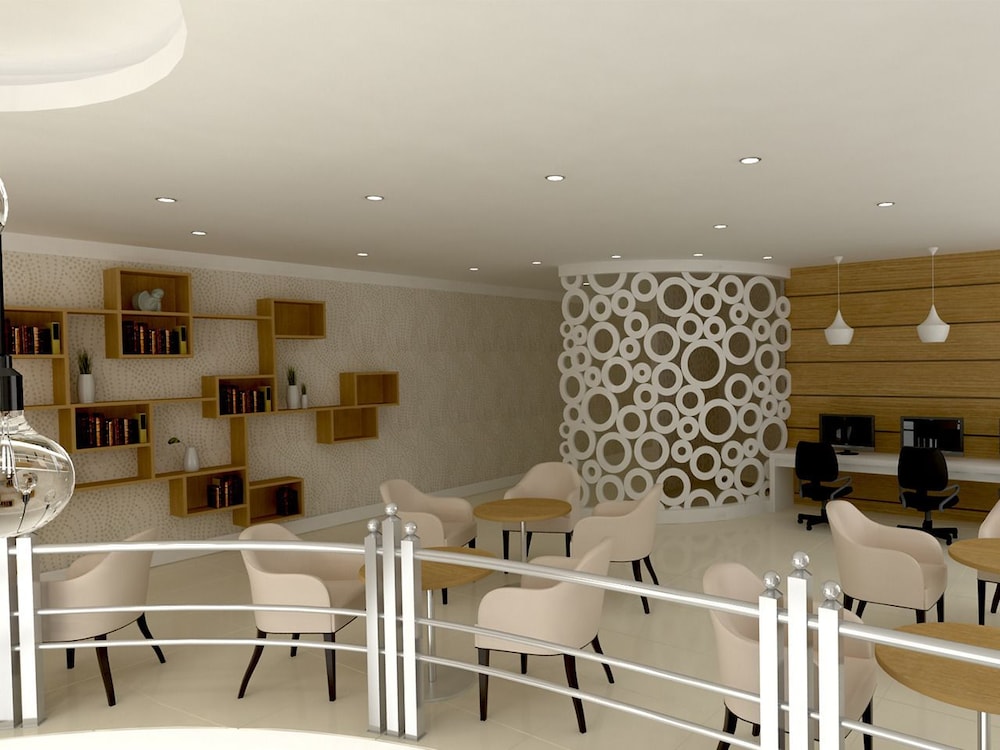 Anita Dream Otel (51km Away From Antalya)