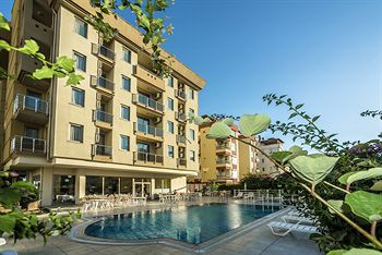 La Brisa Hotel(Also Known As Santa Marina Hotel)