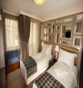 La Villa Hotel