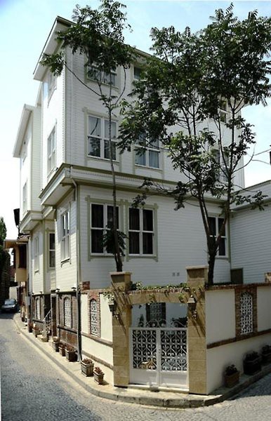 Erten Konak (2km Away From Istanbul Center)