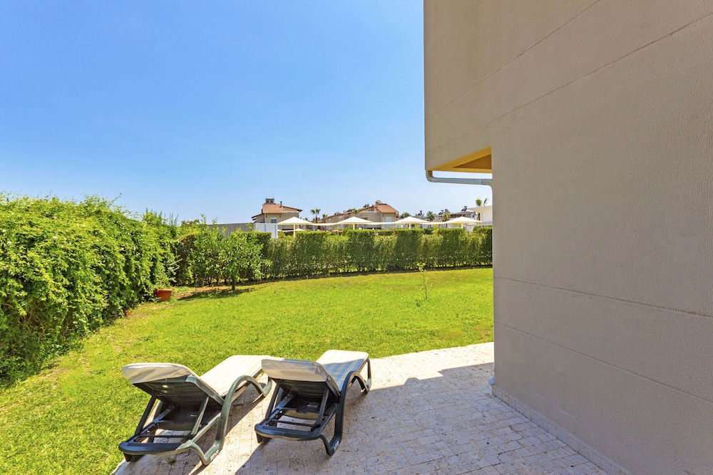 Paradise Town Villa Colm