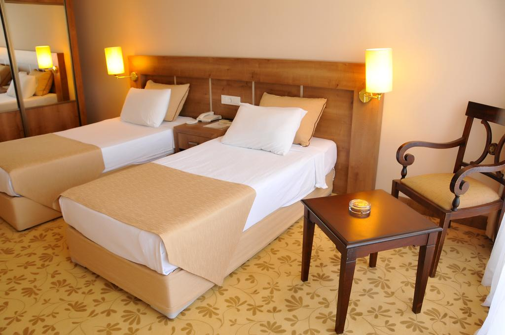 Nerton Hotel (71km Away From Antalya)