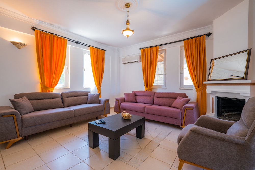 Infinity Flora Villa (no Front Desk Please Contact The Property 7 Days Before Arrival)