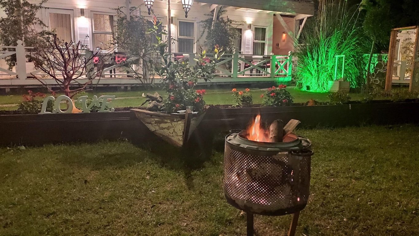 Lotus Restaurant & Home