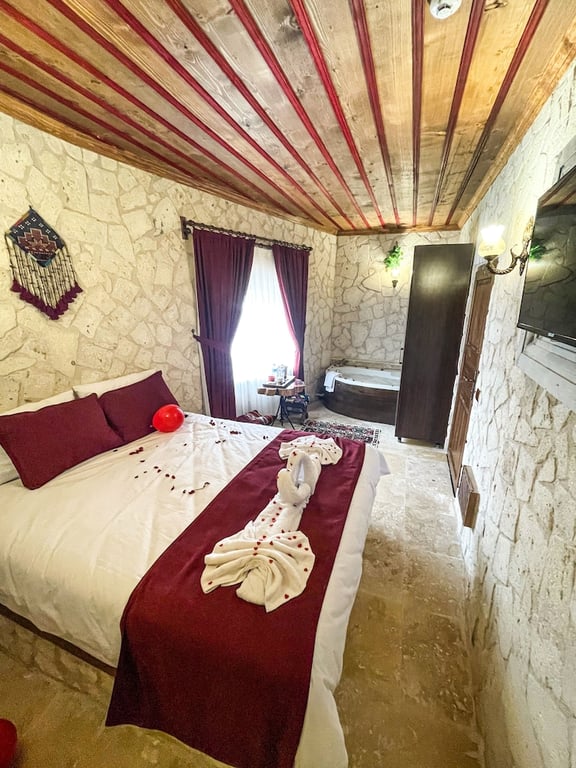 By Yüksel Cave Hotel