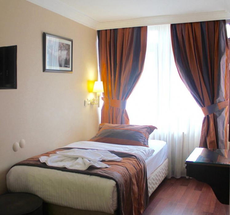 Imga Hotel
