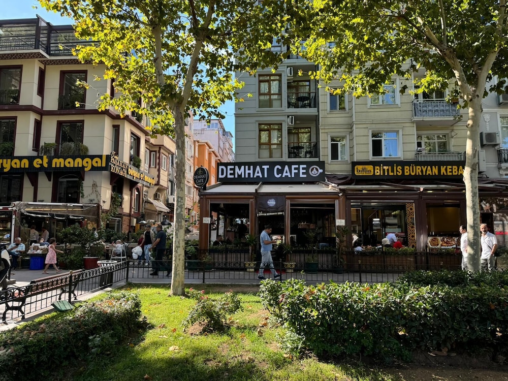 Demhat Hotel Old City