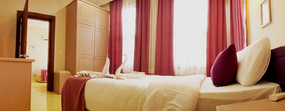 Blue Sea Garden Hotel