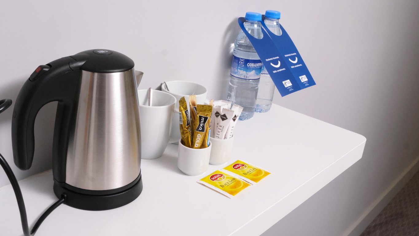 Holiday Inn Express Istanbul  Atakoy Metro