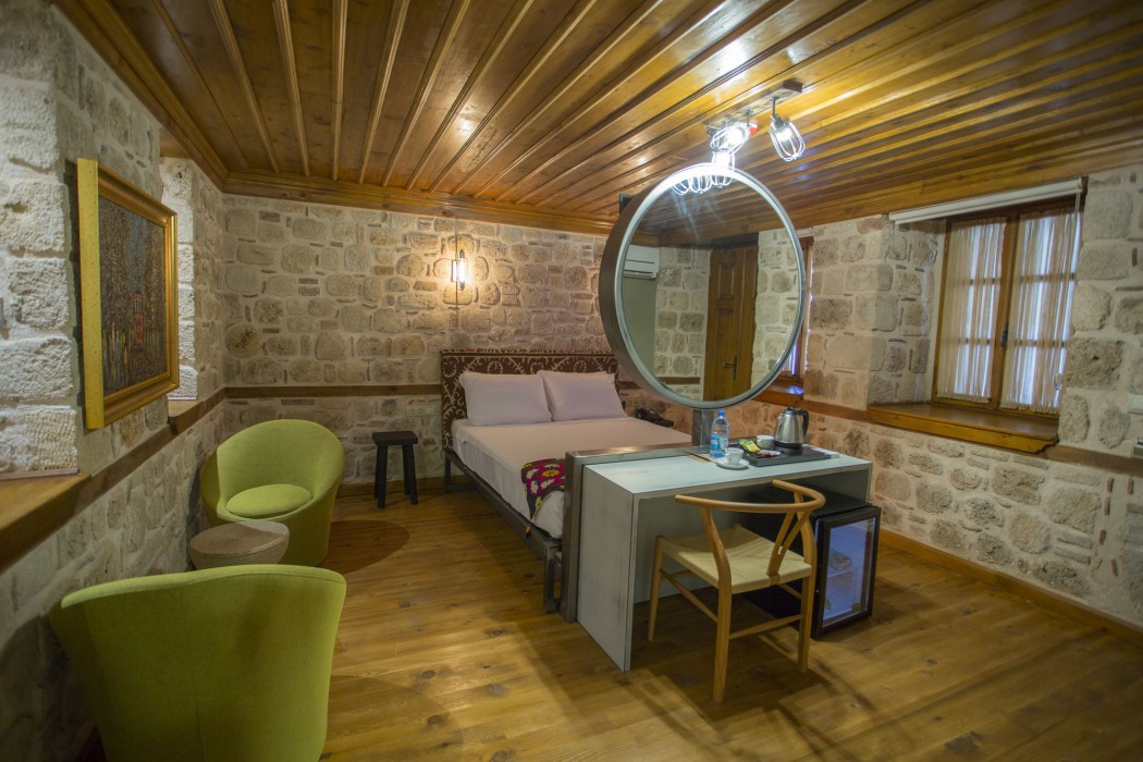 Charme Hotel (Also Known As Char Me Boutique Hotel)