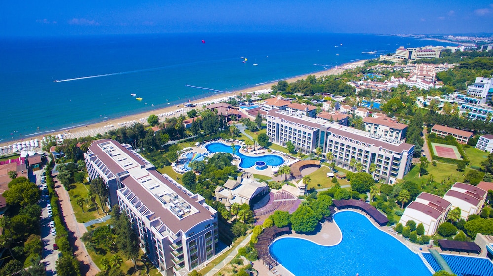 Horus Paradise Resort Ultra All Inclusive(also Known As Luxury Resort)(70km Away From Antalya)(do Not Accept Men Only Bookings)