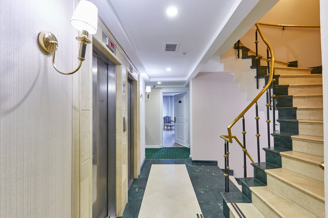 Seres Hotel