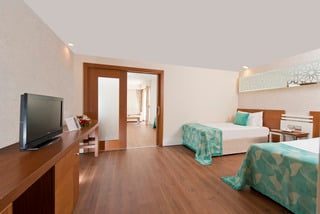 Selin Hotel (65km Away From Antalya)