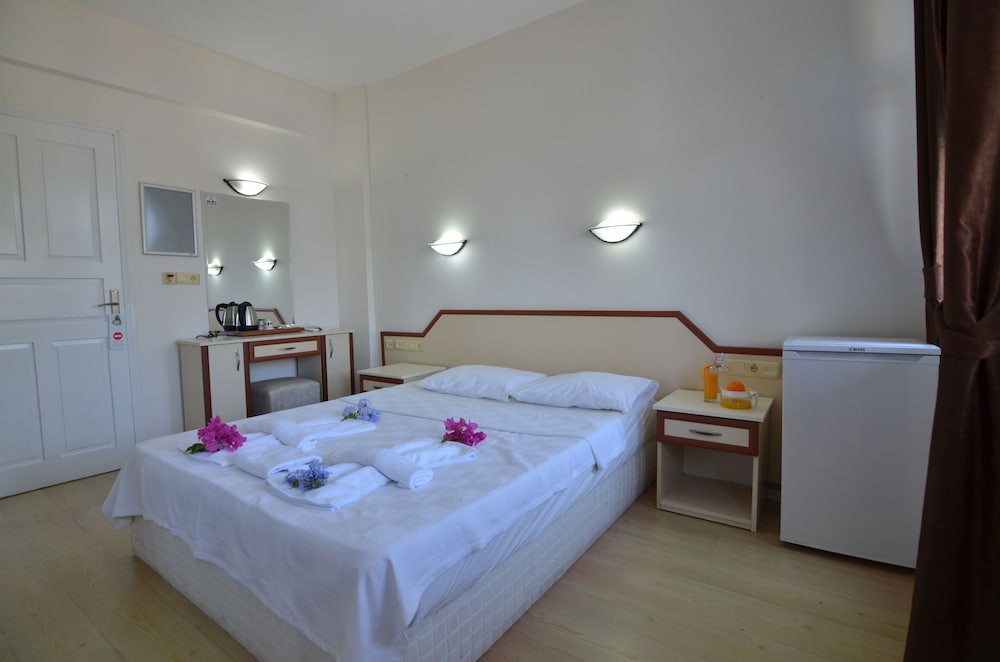Mykonut Boutique Suites