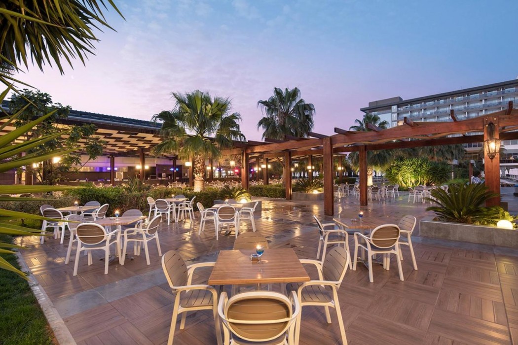 Royal Garden Beach Hotel(Formerly Royal Garden Select/Royal Garden Hotel)