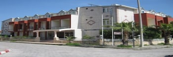 Paradise Hotel (46Km Away From Antalya)