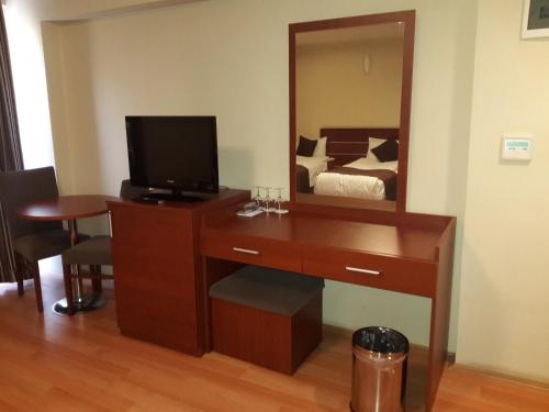Siyav Hotel