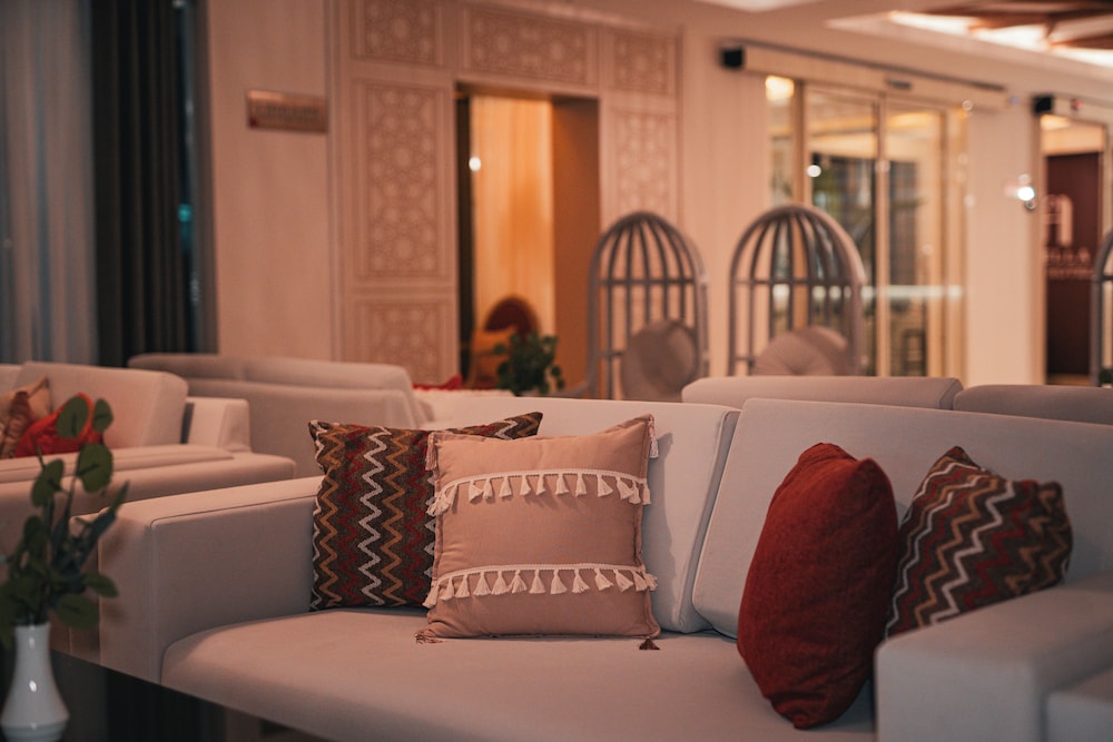 Adella Side Hotel (72 Km Away From Antalya)