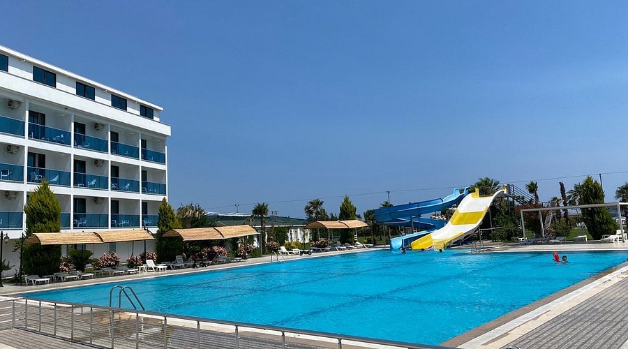 Rizom Beach Hotel (100Km Away From Antalya)
