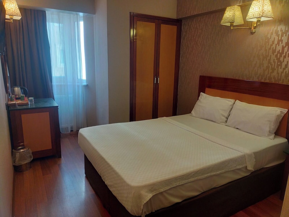 Peak Star Otel (Also Known As Eterno Hotel)