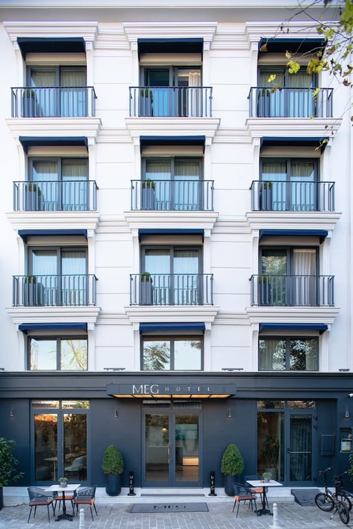 Meg Hotel