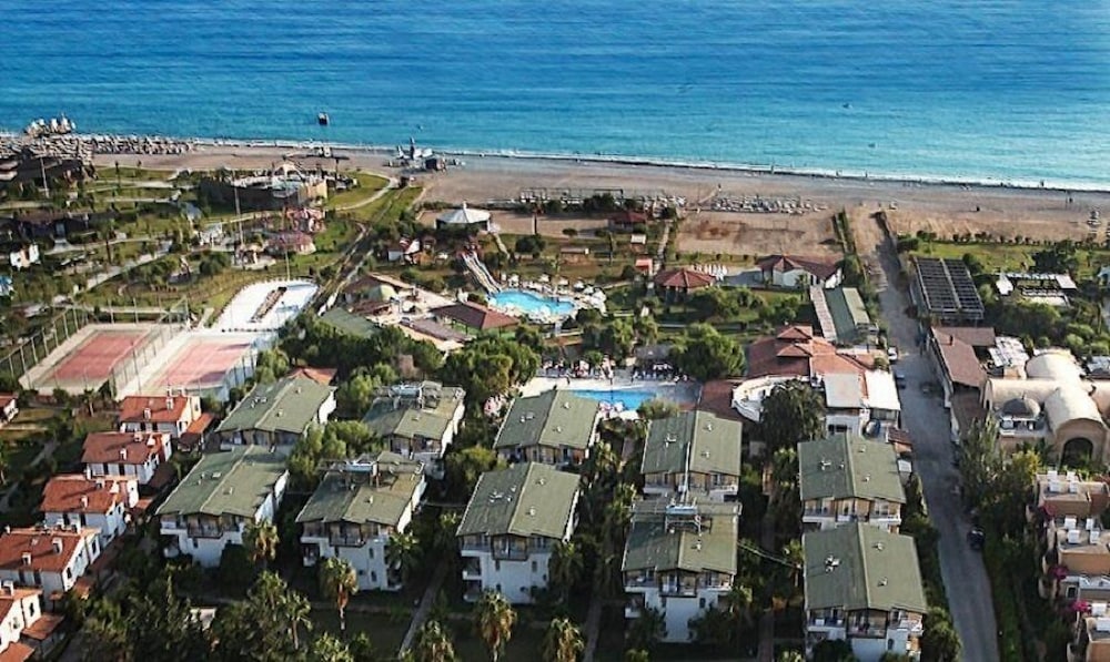 Club Serena Beach (100 Km Away From Antalya)
