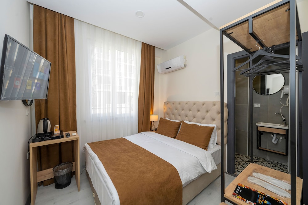 Glorİa Aİrport Hotel (36 Km Away From Istanbul)
