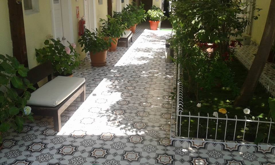Gülplaj Hotel