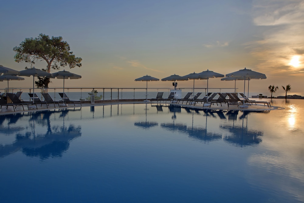 Litore Resort Hotel And Spa Ultra All Inclusive (dont Accept Men Only)(32km Away From Alanya) (does Not Accept Men Only Bookings