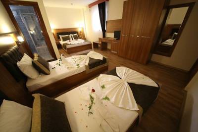 Diamond City Resort Hotel (also Known As Diamond City Hotel)(59 Km Away From Istanbul)