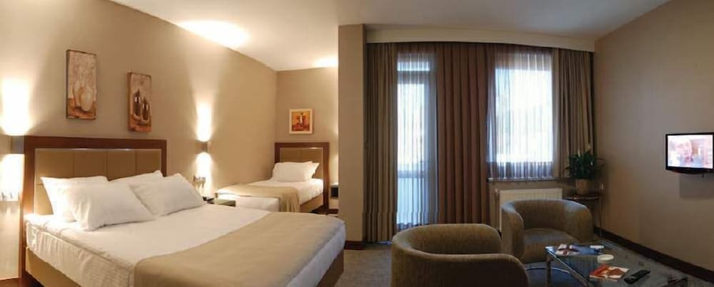 Mostar Hotel