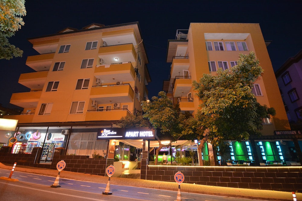 Rose Garden Aparthotel