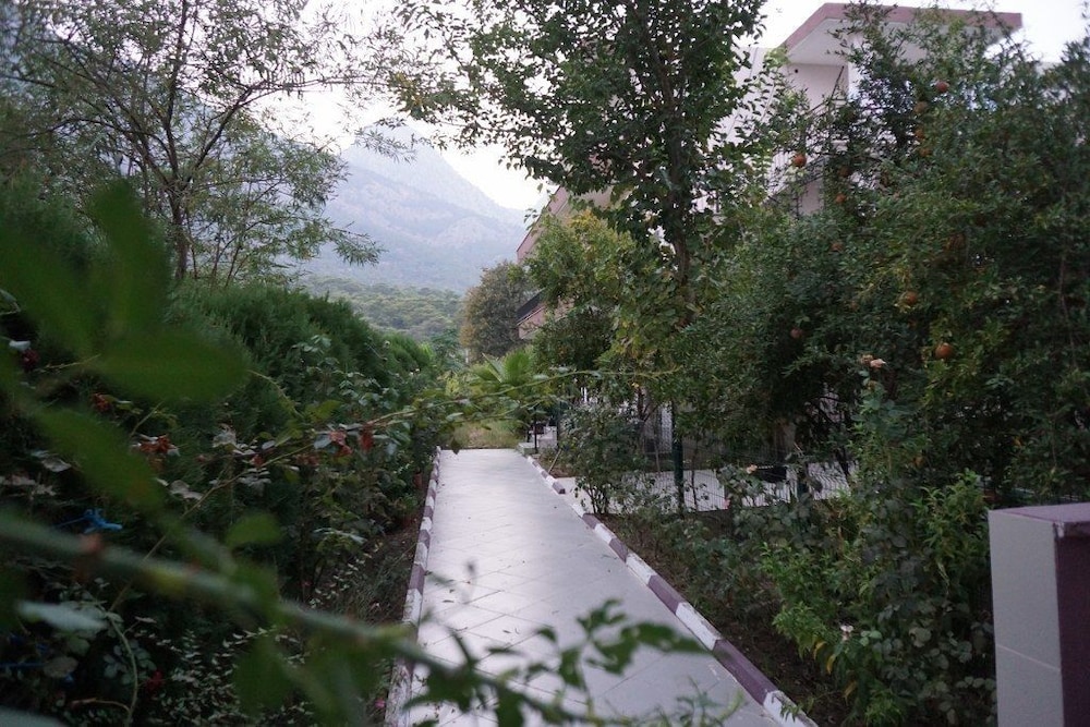 Aybel Inn Hotel (28km Away From Antalya)