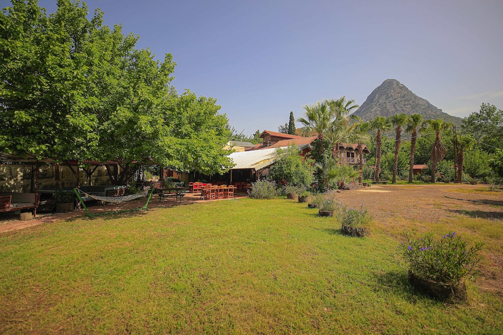 Yavuz Motel Adrasan(88 Km Away From Antalya)