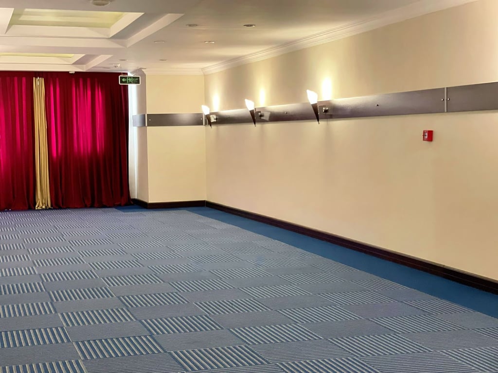 Noble Hotel