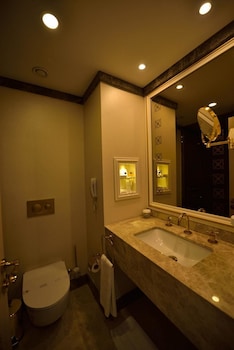 Altintas Hotel And Spa
