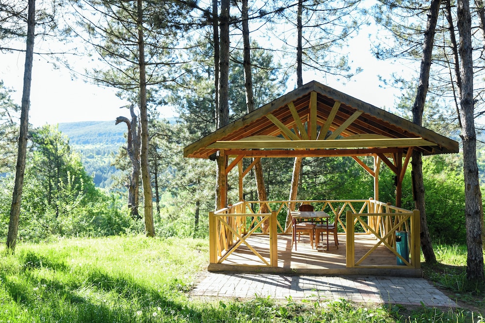 Campinari Doga Evleri And Restaurant(63Km Away From Bolu)