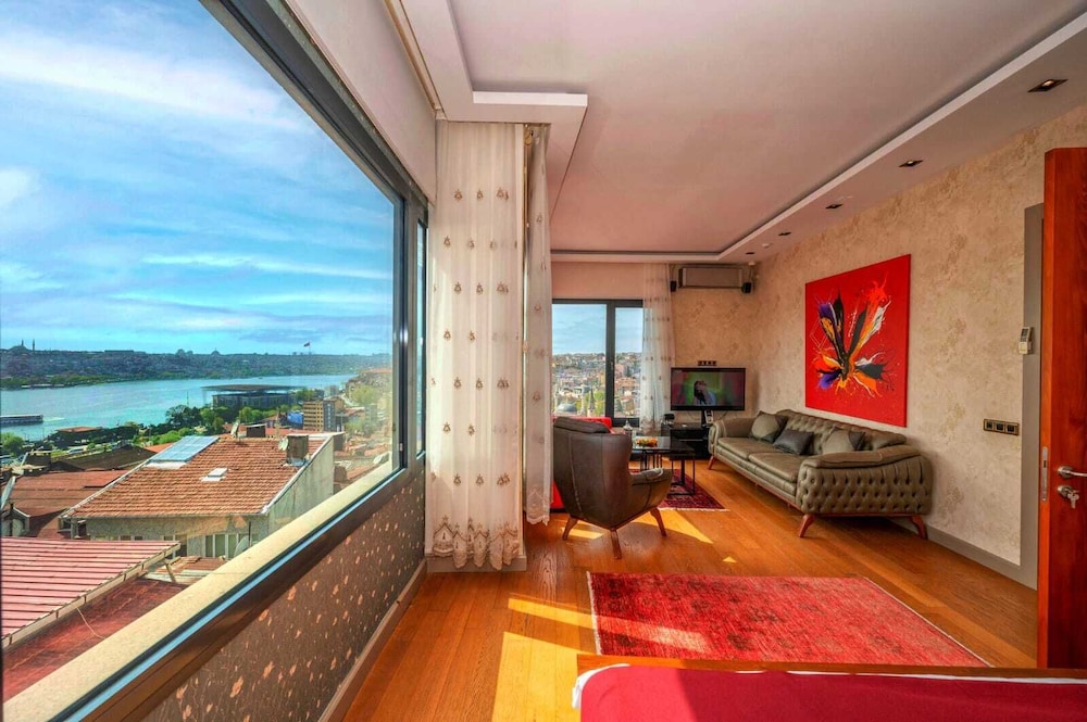 Opera Suites Okanli(limited Hour Front Desk)