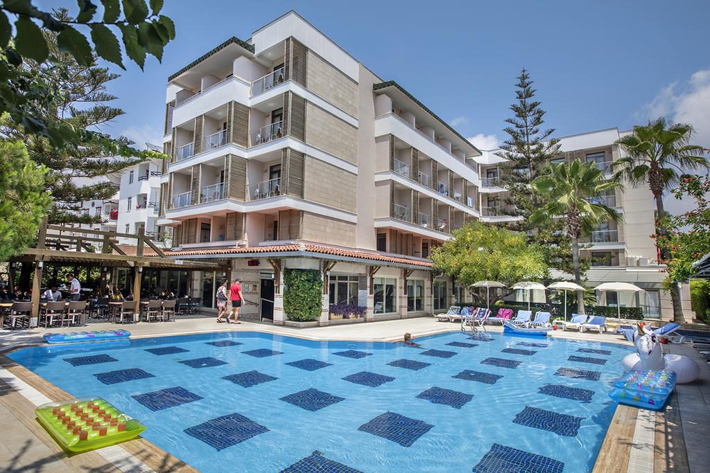 Trendy Hotels Side Beach (71km Away From Antalya)