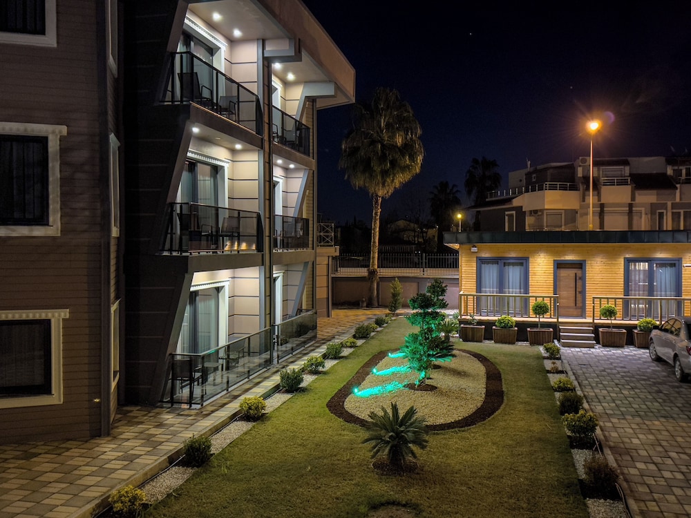 Belek 07 Luxury Suites Only For Family(36Km Away From Antalya)