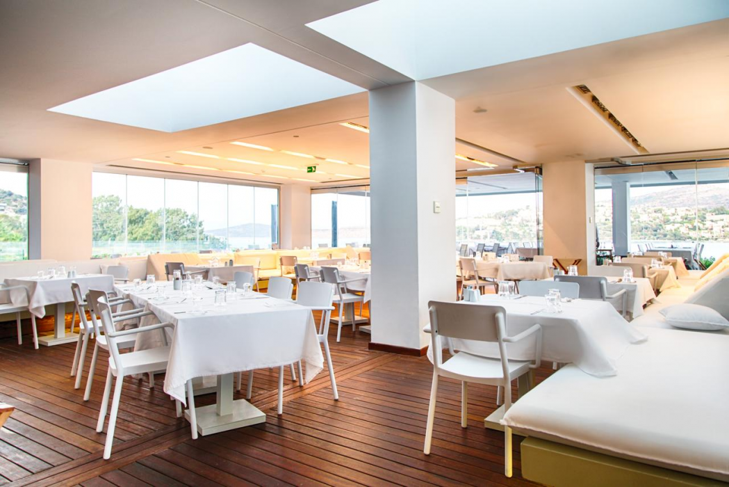Cape Bodrum Luxury Hotel And Beach (Also Known As Cape Bodrum Hotel)(25Km Away From Bodrum)