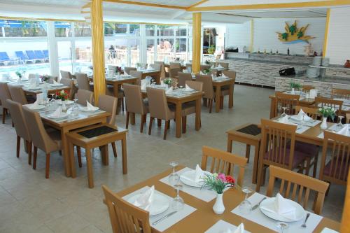 Side Hotel